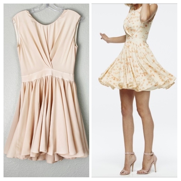 ⭐HP⭐Anthropologie Paper Crown Santa Monica Dress - Picture 4 of 16